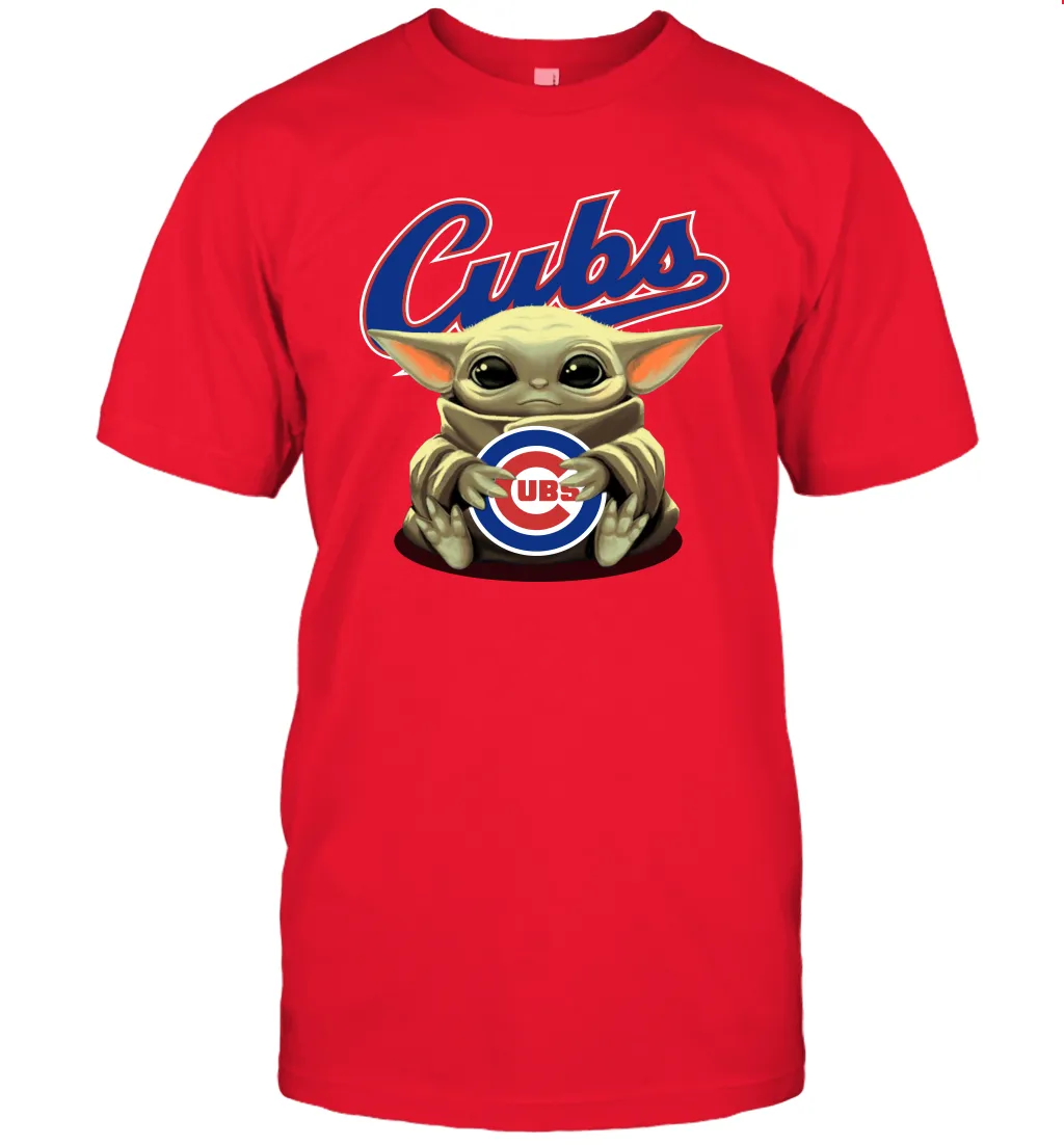 Baby Yoda Hugs Loves The Chicago Cubs Baseball Mens T-Shirt