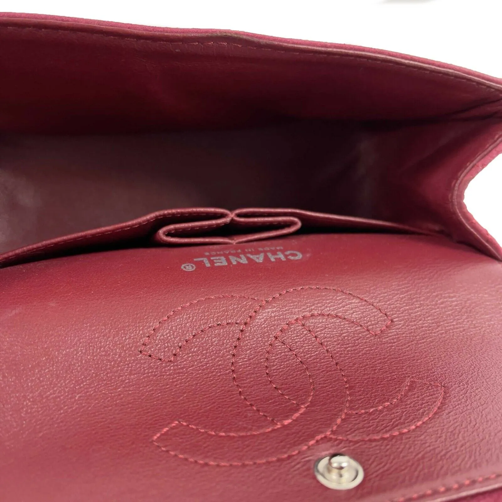 CHANEL- Matte Caviar 2.55 Reissue - Diamond Quilted Mini Raspberry Crossbody