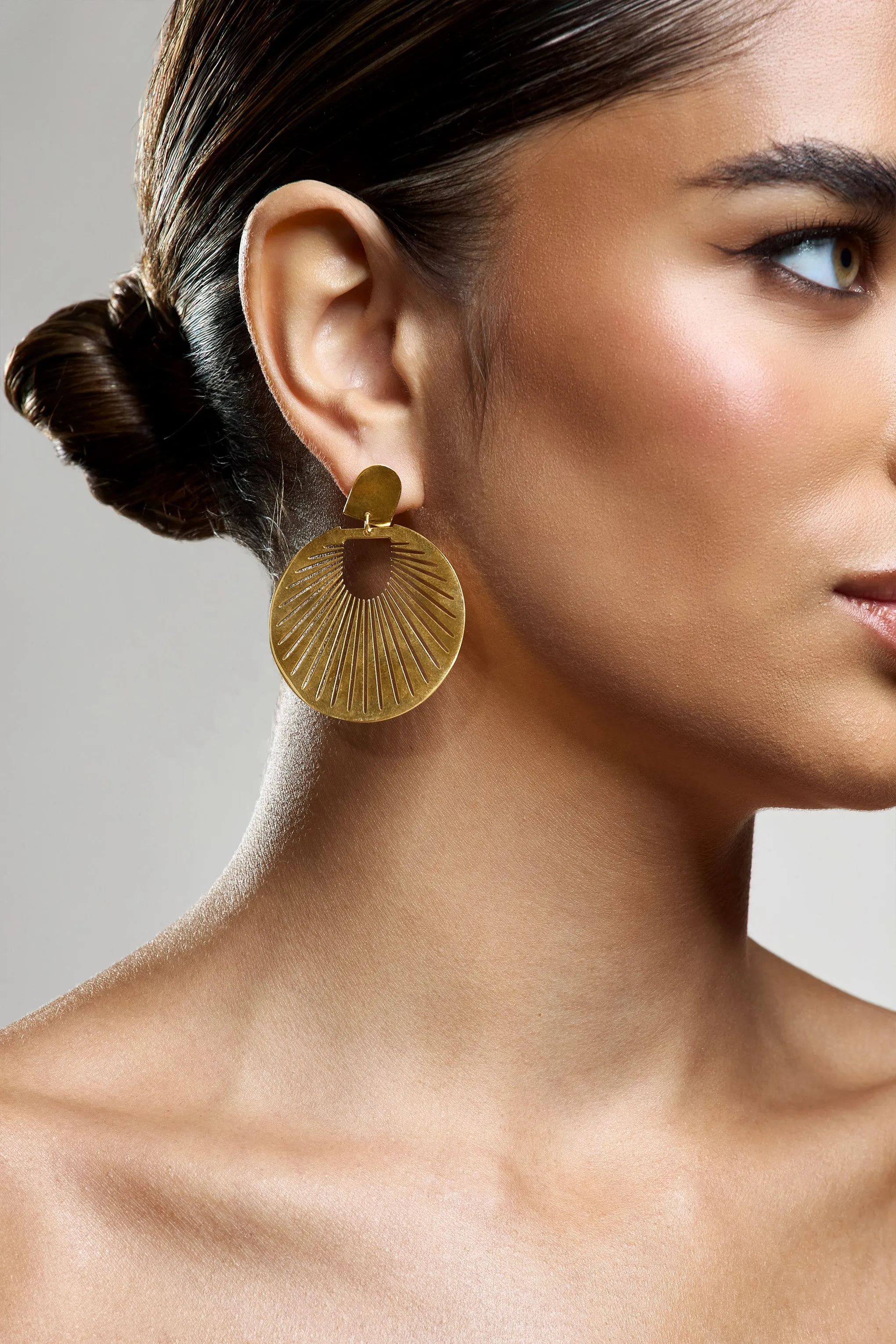 Cheryl | Gold Round Drop Earrings