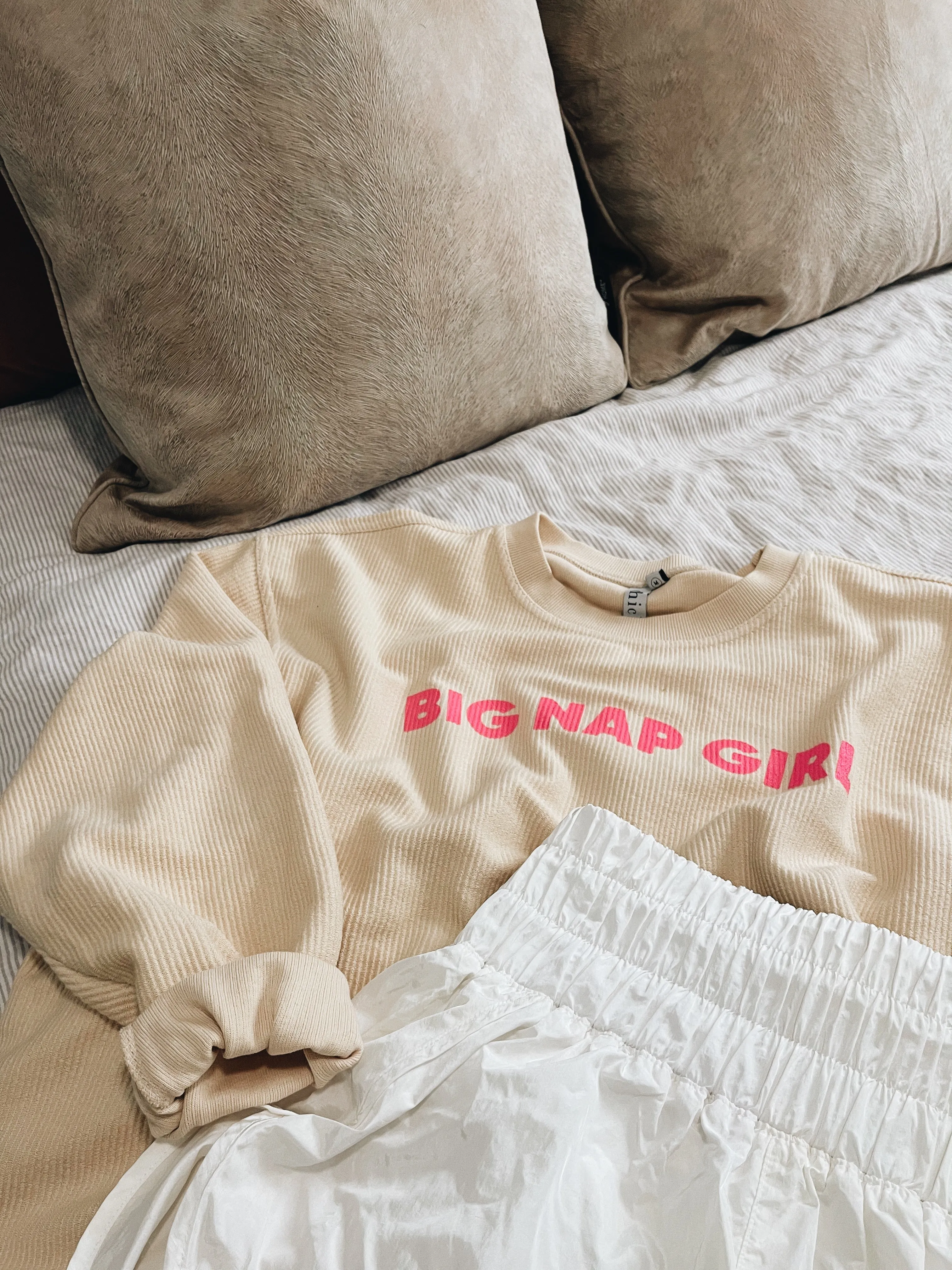 friday   saturday: big nap girl corded sweatshirt - hot pink/beige