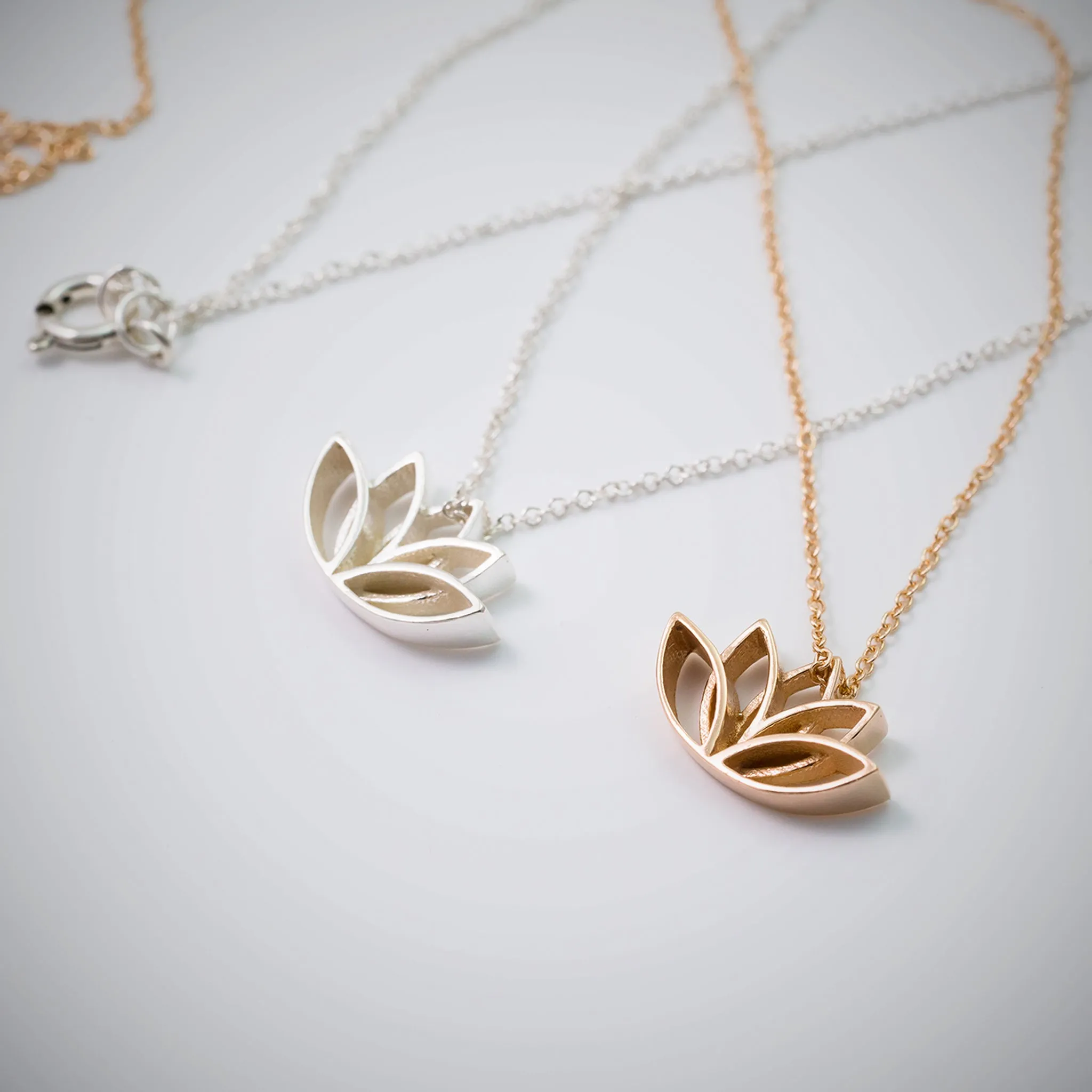 Lotus N°162 Necklace