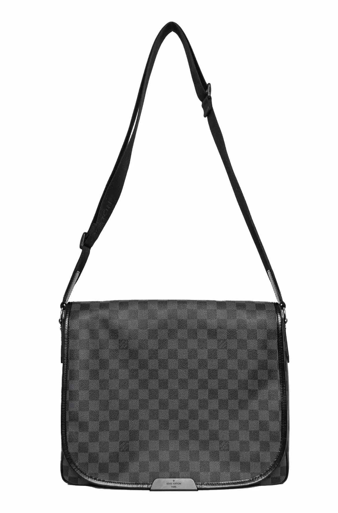 Louis Vuitton Messenger bag