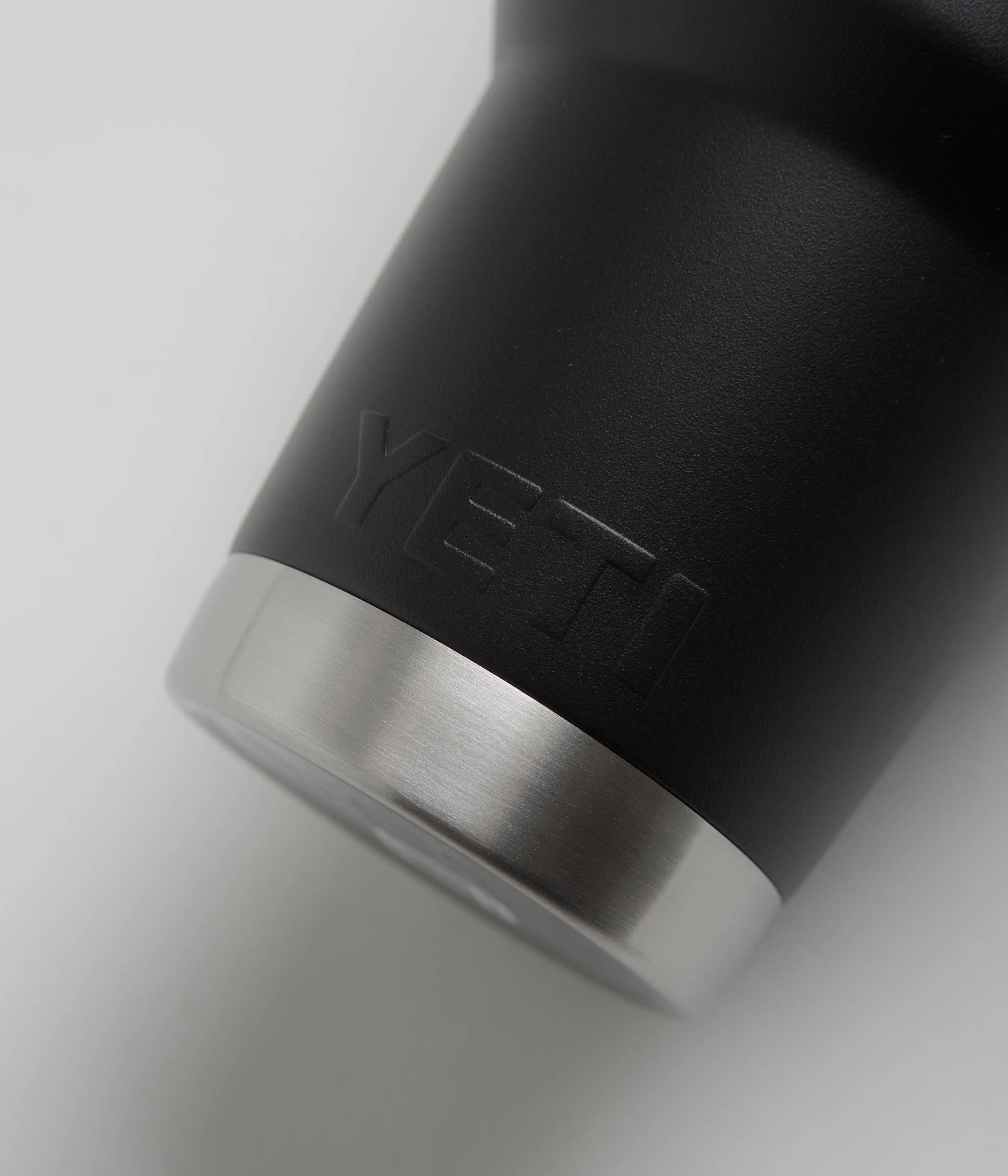 Yeti Rambler Tumbler V2 30oz - Black